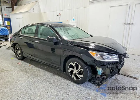 2016 Honda Accord Lx z USA, uszkodzony, nr VIN 1HGCR2F39GA099990